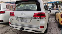 تۆیۆتا لاند کروزەر